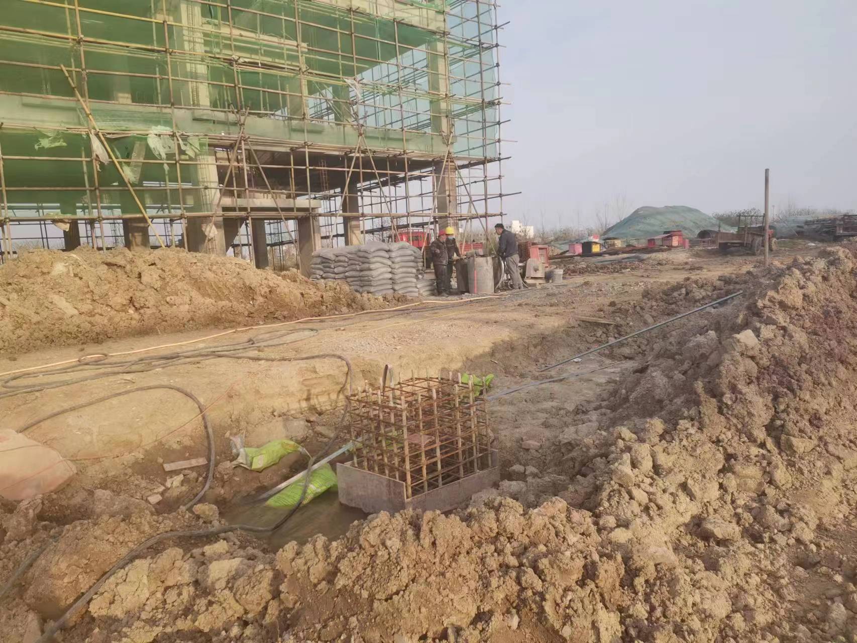 张掖当桥梁出现裂缝的时候应该及时加固修补